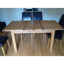 Dining room table & 6 upholstered chairs