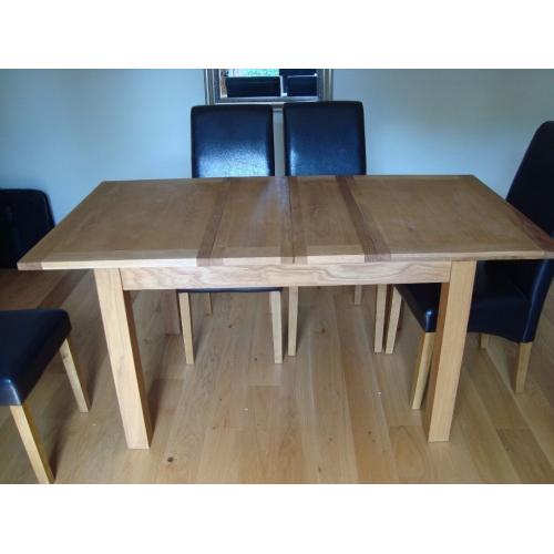 Dining room table & 6 upholstered chairs