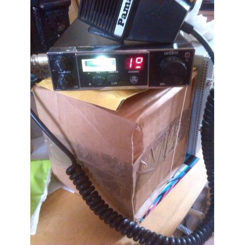 Uniden uniace 100 CB radio vgc comes with mag mount plus mounting bracket