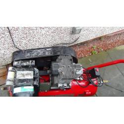 WolfAir belt driven air compressor 50 ltr