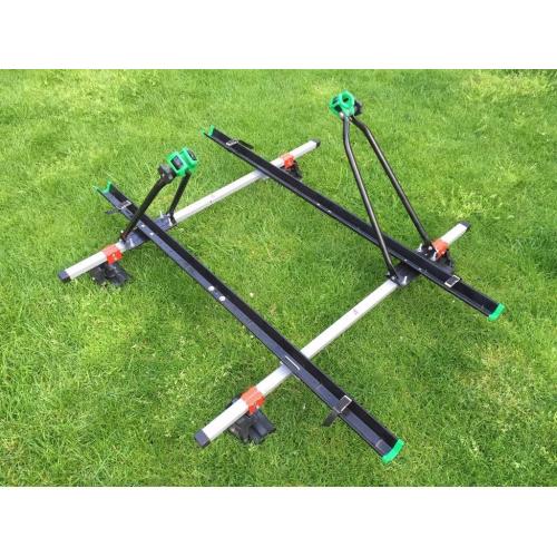 Roof Bars / Rack with 2 cycle carriers attached. Excellent condition!