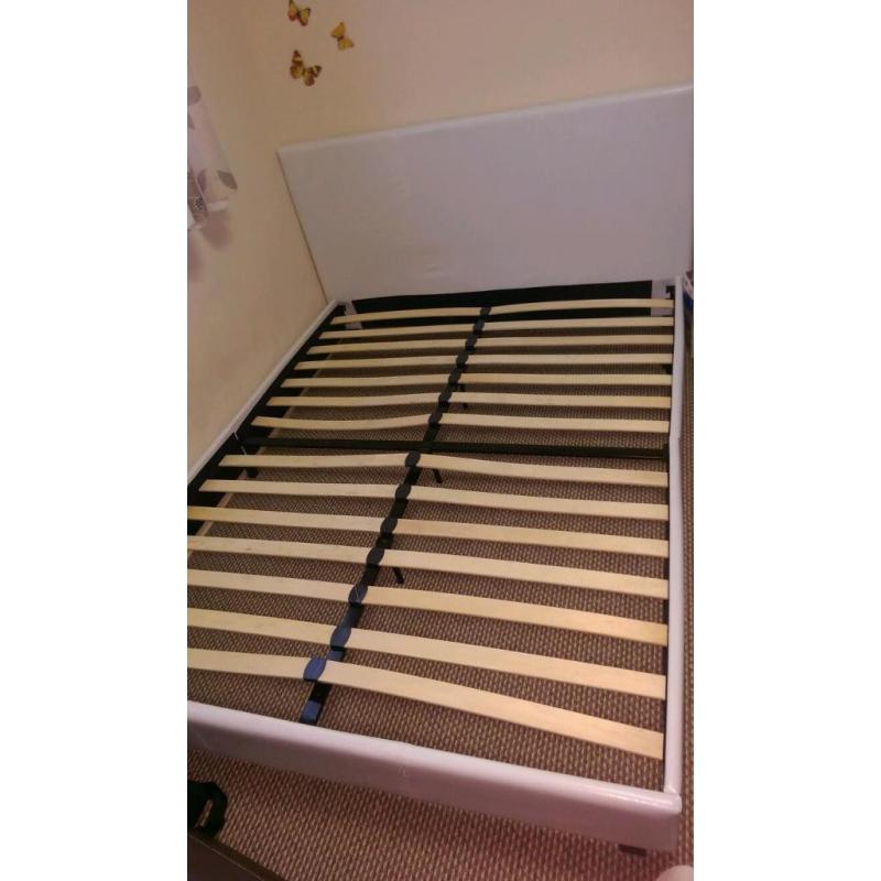 Frame King size bed