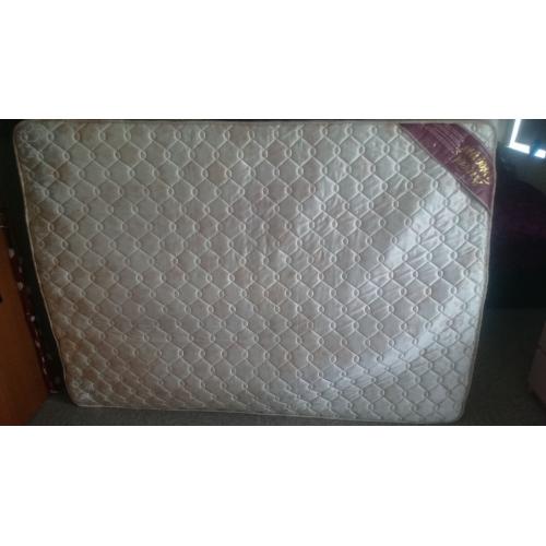 Double bed mattress
