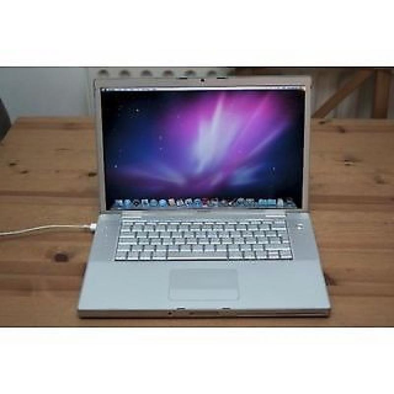 Macbook pro 15 inch Apple mac laptop in full working order