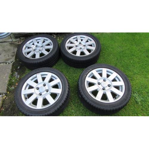 x4 15" Ford alloys 9 spoke