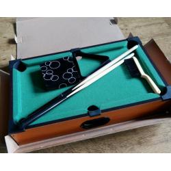 Tabletop pool set