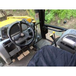 FERMEC 860 BACK HOE DIGGER (NO VAT)
