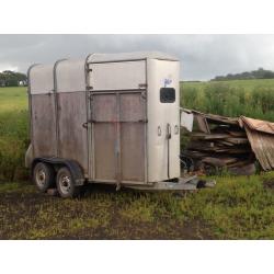 Hunter 505 Horse Trailer For Sale