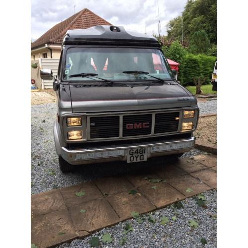 Chevrolet G20 Day van