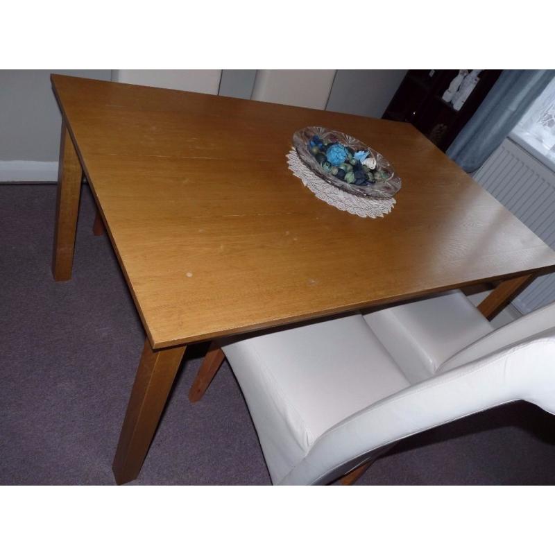 dinning table plus 4 chairs
