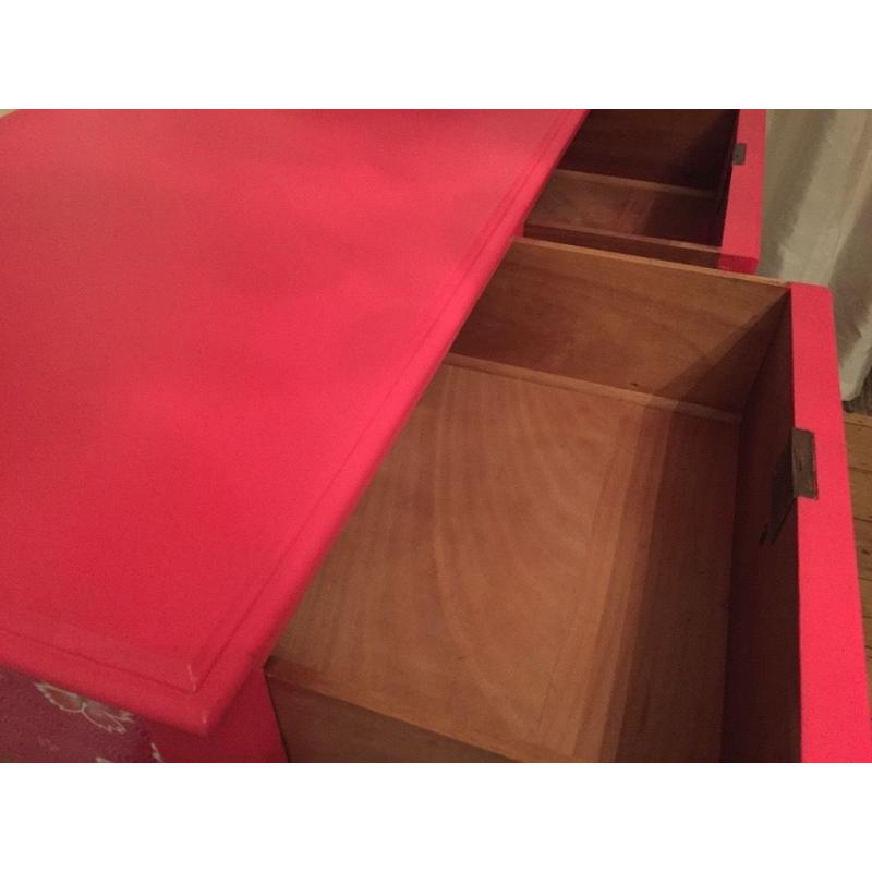Queen Ann spray-painted/decoupage chest of drawers - UK delivery available