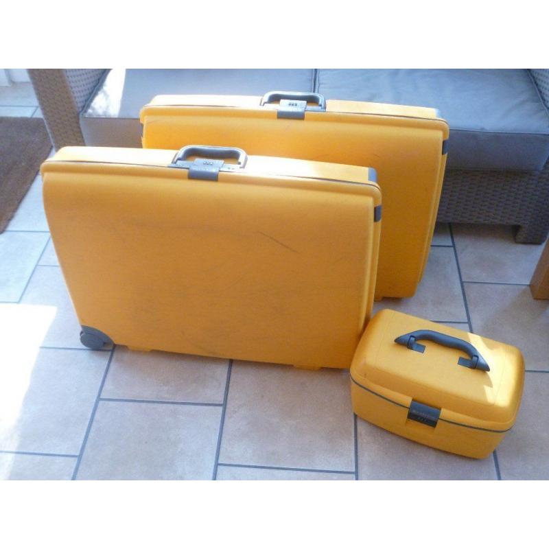 Carlton 3 piece Luggage Set