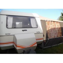 VERY LIGHT-WEIGHT SPRITE ALPINE CI,4 BERTH WITH FULL AWNING. ** ONLY 750 KGS**