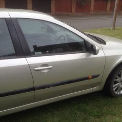 Breaking for spares 03 Renault Laguna 2.2dci 71,000 all spares available