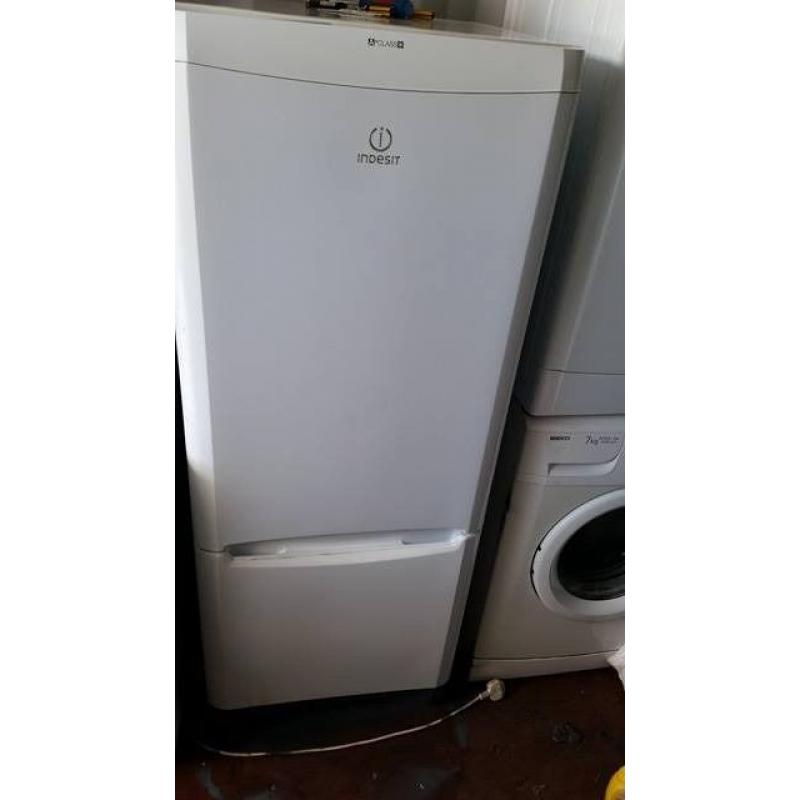 Indesit Fridge Freezer - perfect working order / free local delivery