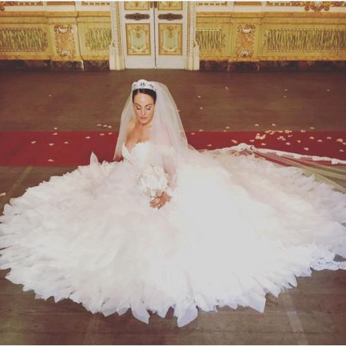 Designer one of a kind YSA Makino wedding couture Dress (Ivory)