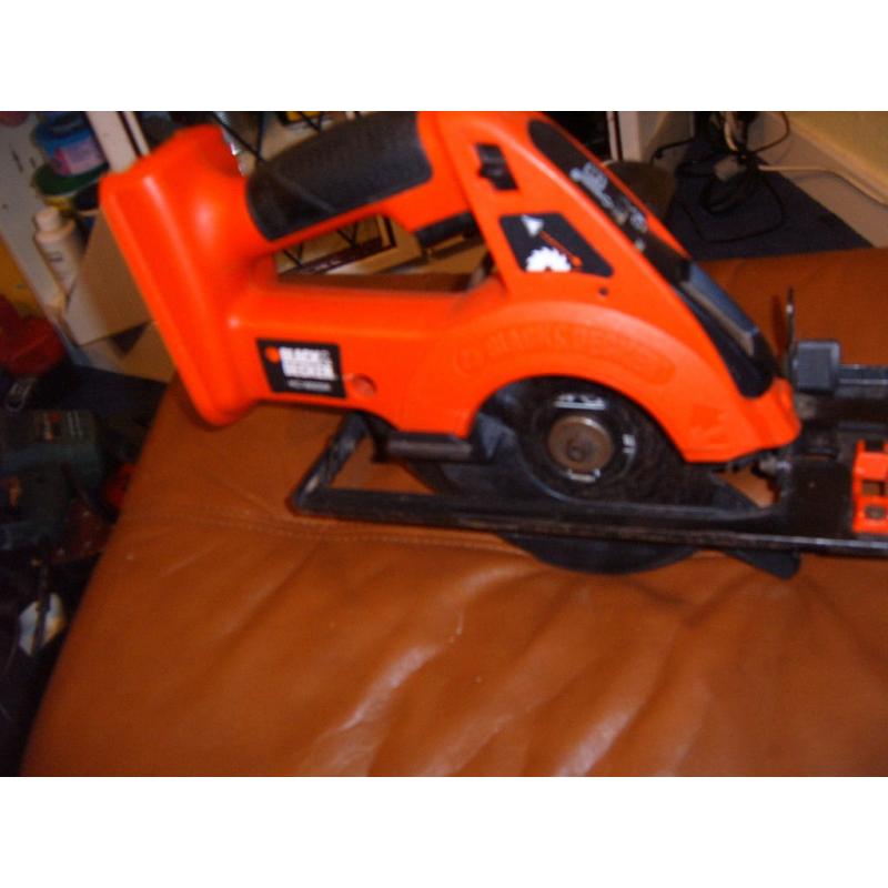 Black an decker cordless circular saw 18 volt