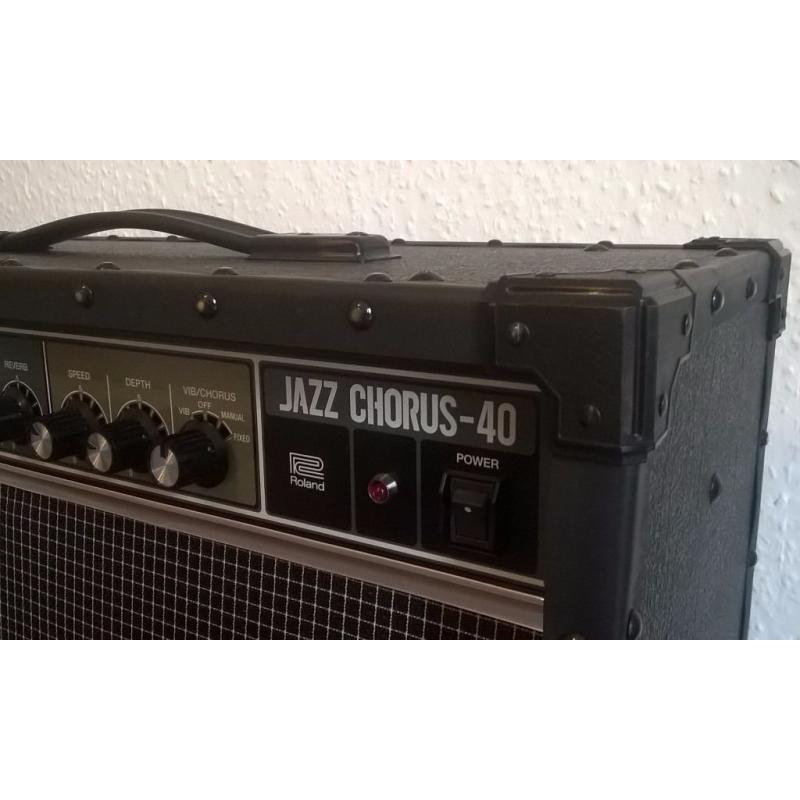 Roland Jazz Chorus 40 Guitar Amp + Boss FS 6 Dual Footswitch