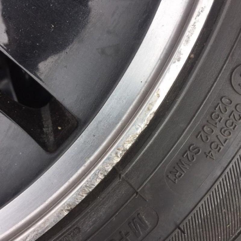15 inch universal alloys