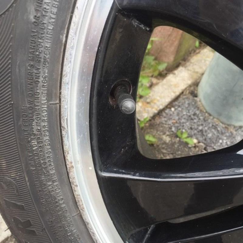 15 inch universal alloys