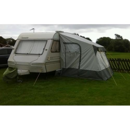 3 birth caravan