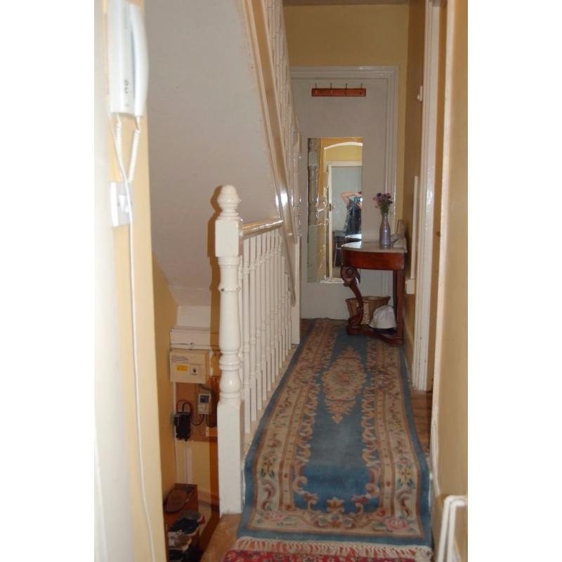 Warm and clean double room in quiet houseshare