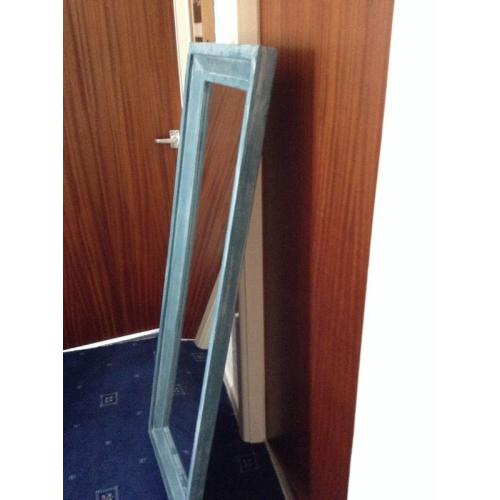 Wall mirror