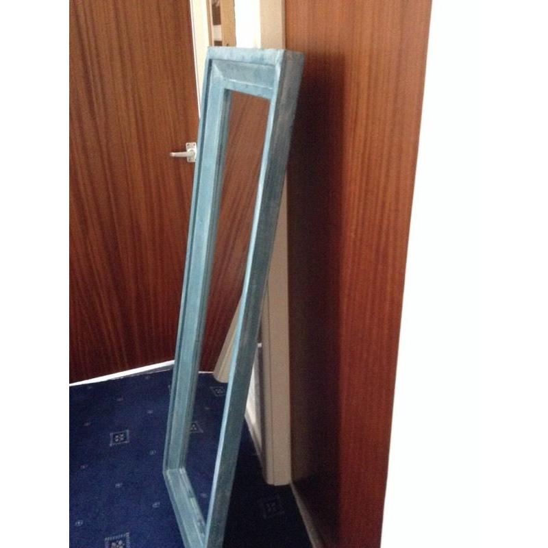Wall mirror