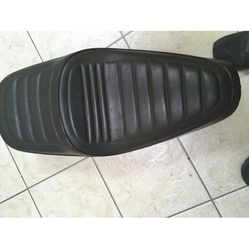 Yamaha SR125 seat