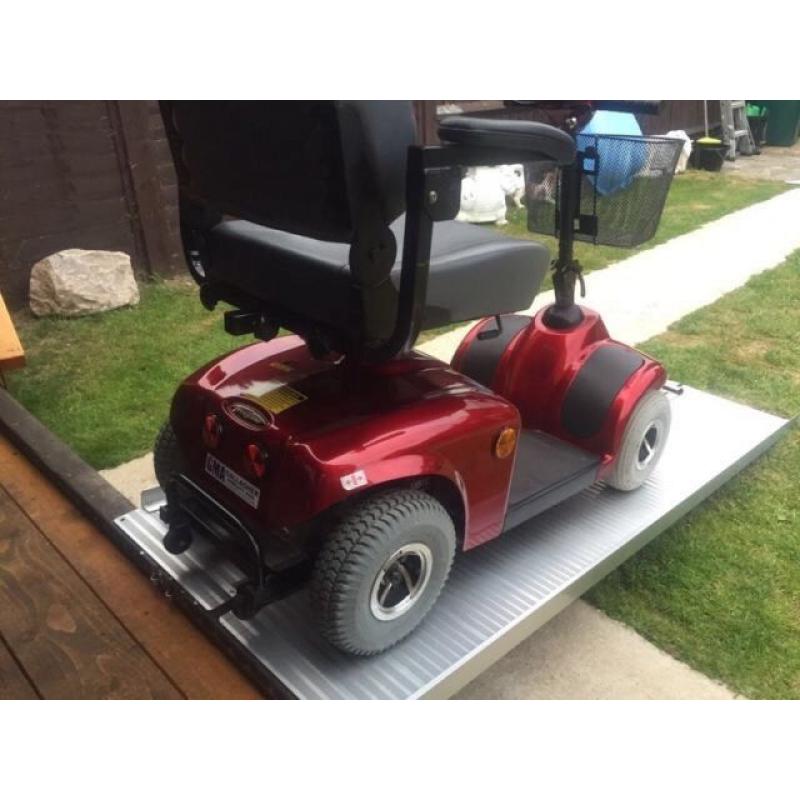 FREERIDER MAYFAIR MOBILITY SCOOTER - ULTRA STURDY & FAST - ONLY 395