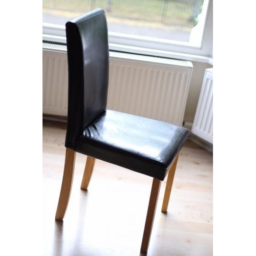1 dining table with 6 chairs, 2 chests of drawers, 1 wardrobe, 1 television