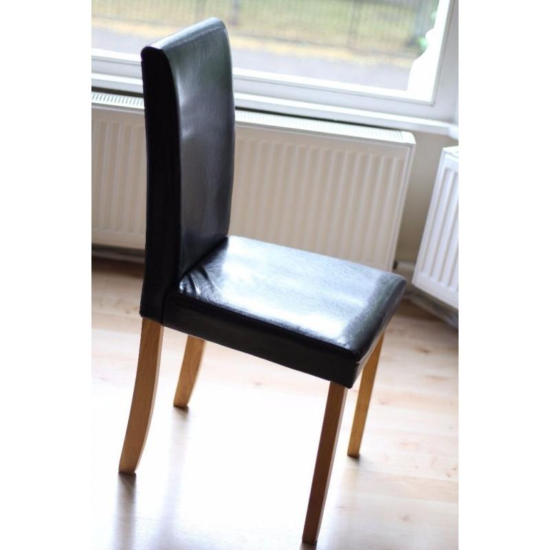1 dining table with 6 chairs, 2 chests of drawers, 1 wardrobe, 1 television