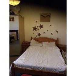 Haymarket ,10 min walk from Princes Street Double room for Fringe Festival