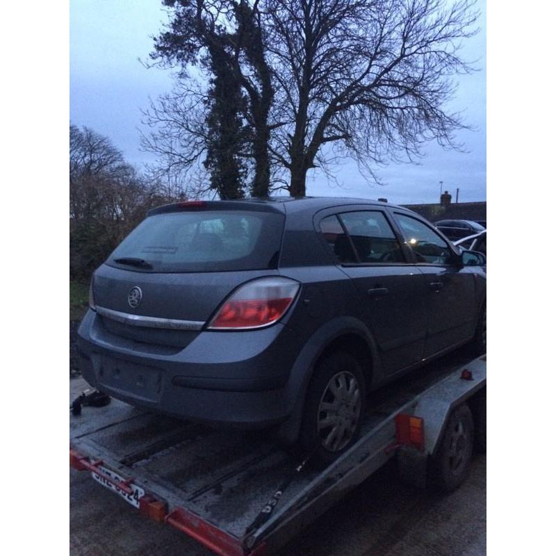 Breaking mk5 Astra 1.7 cdti