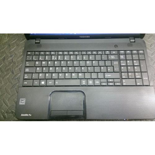 Toshiba SATELLITE PRO C850-1GR. Excellent condition. Windows 10