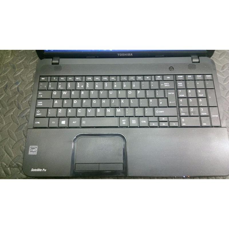 Toshiba SATELLITE PRO C850-1GR. Excellent condition. Windows 10