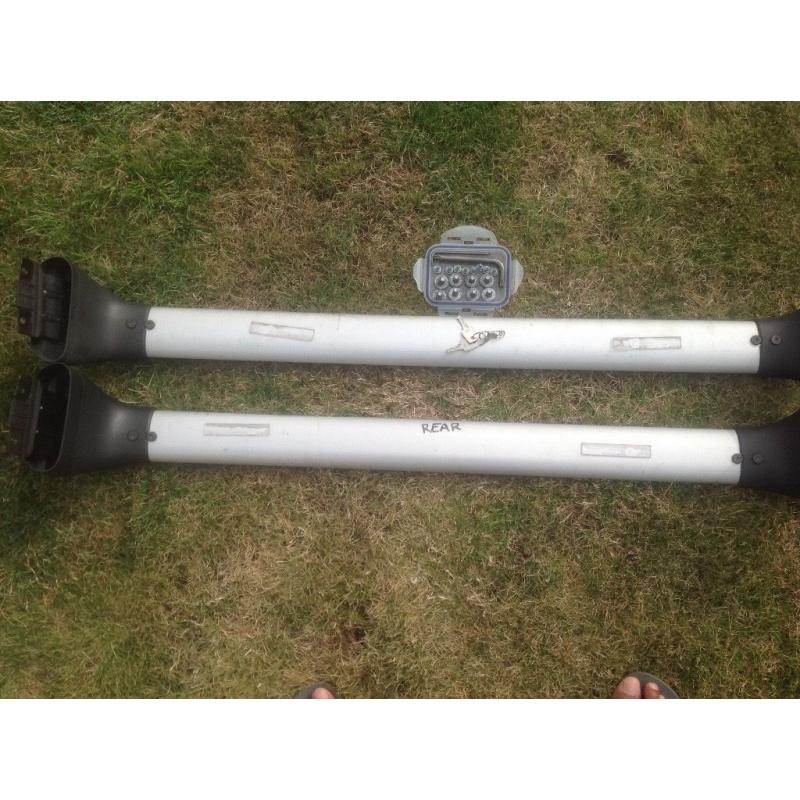 Genuine Renault Roof Bars For Renault Clio 2003 Onwards Bought Direct From Renault Dealership