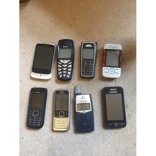 Job lot of 8 mobile phones - mainly Nokia