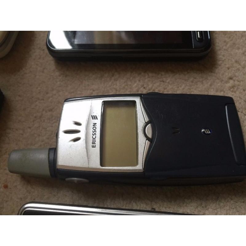 Job lot of 8 mobile phones - mainly Nokia