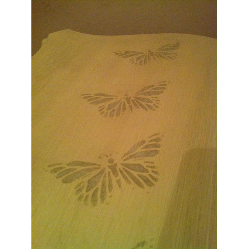 Butterflies Table in Shabby Cream