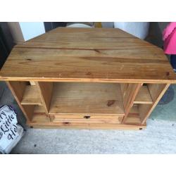 Mexican pine tv unit