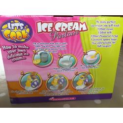 Ice cream parlour (ice cream maker)