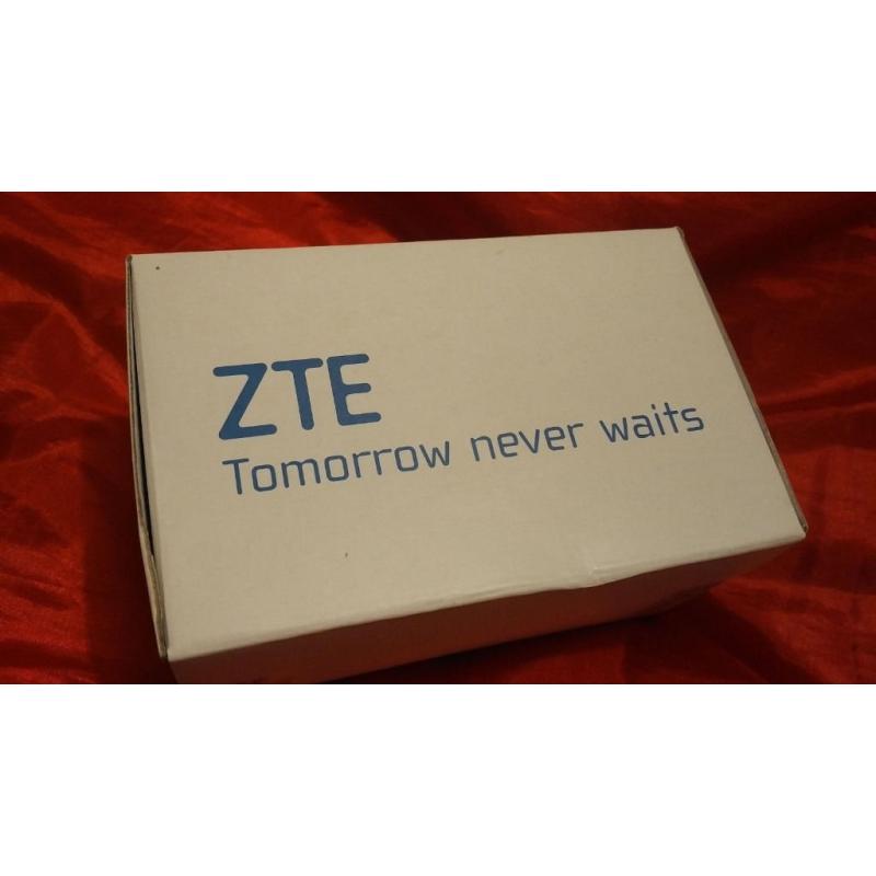 ZTE F320 MOBILE PHONE - BLACK (VODAFONE) - BRAND NEW IN BOX