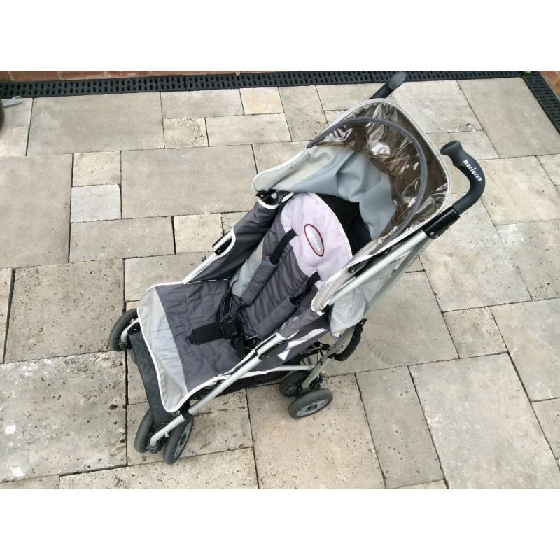 Maclaren techno XT stroller with rain cover