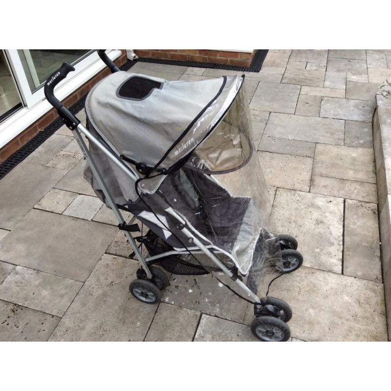 Maclaren techno XT stroller with rain cover