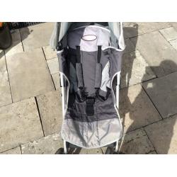 Maclaren techno XT stroller with rain cover