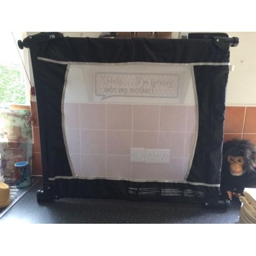 Mothercare travel/fold away stair gate