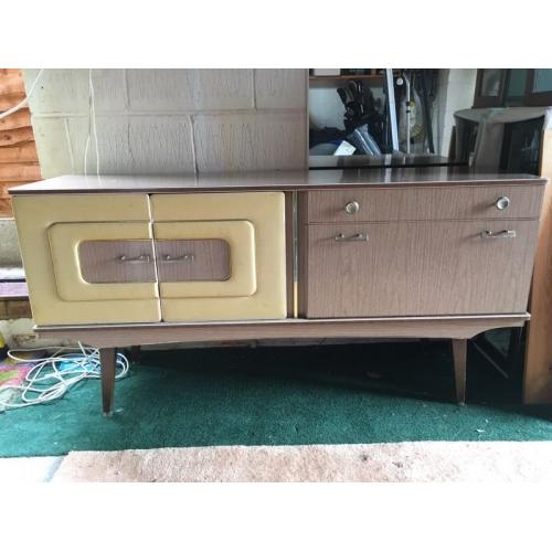 Retro sideboard