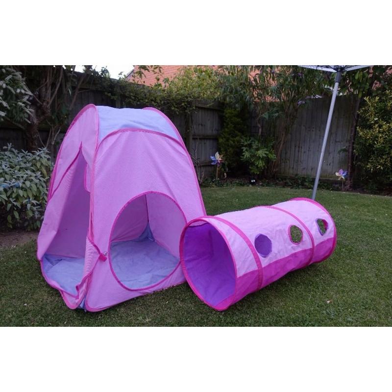 Pop Up tent and tunnel