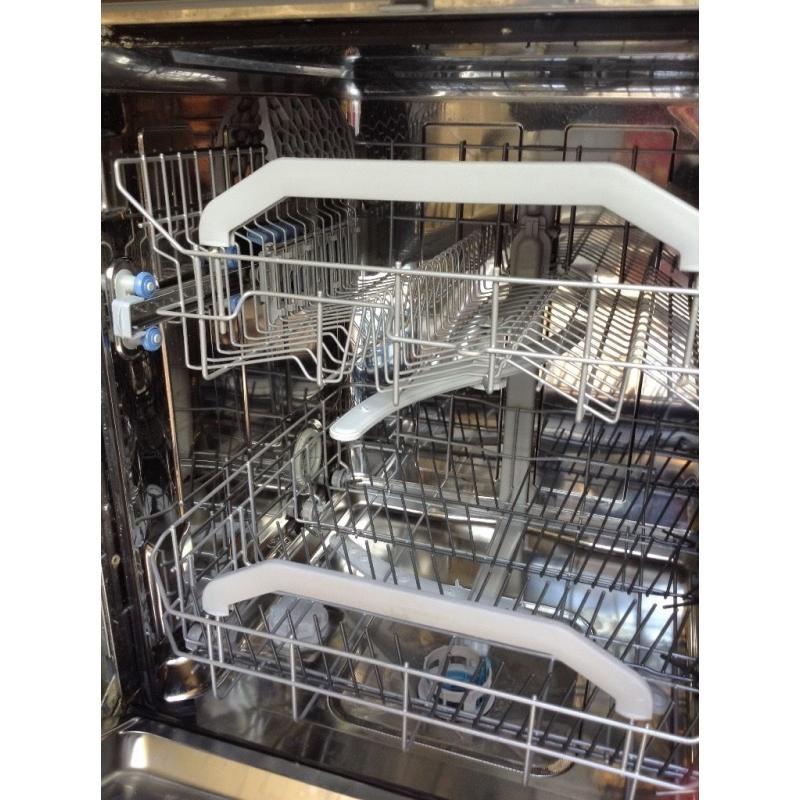 Hot point Dishwasher